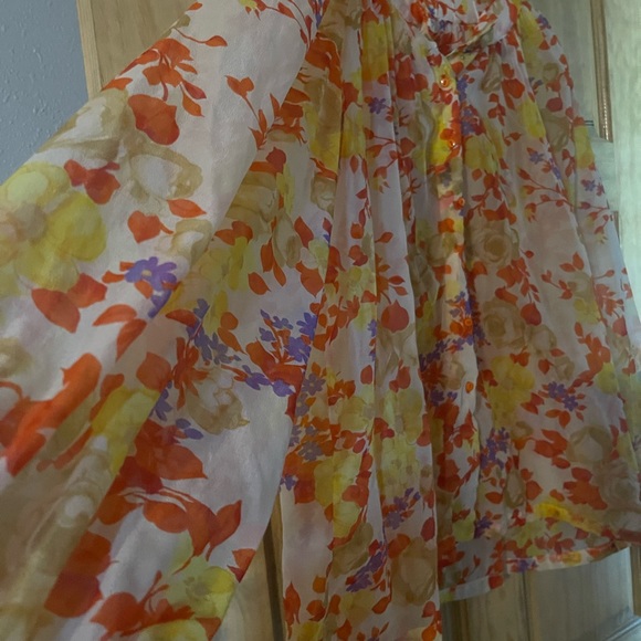 Floral Tunic - Picture 2 of 2